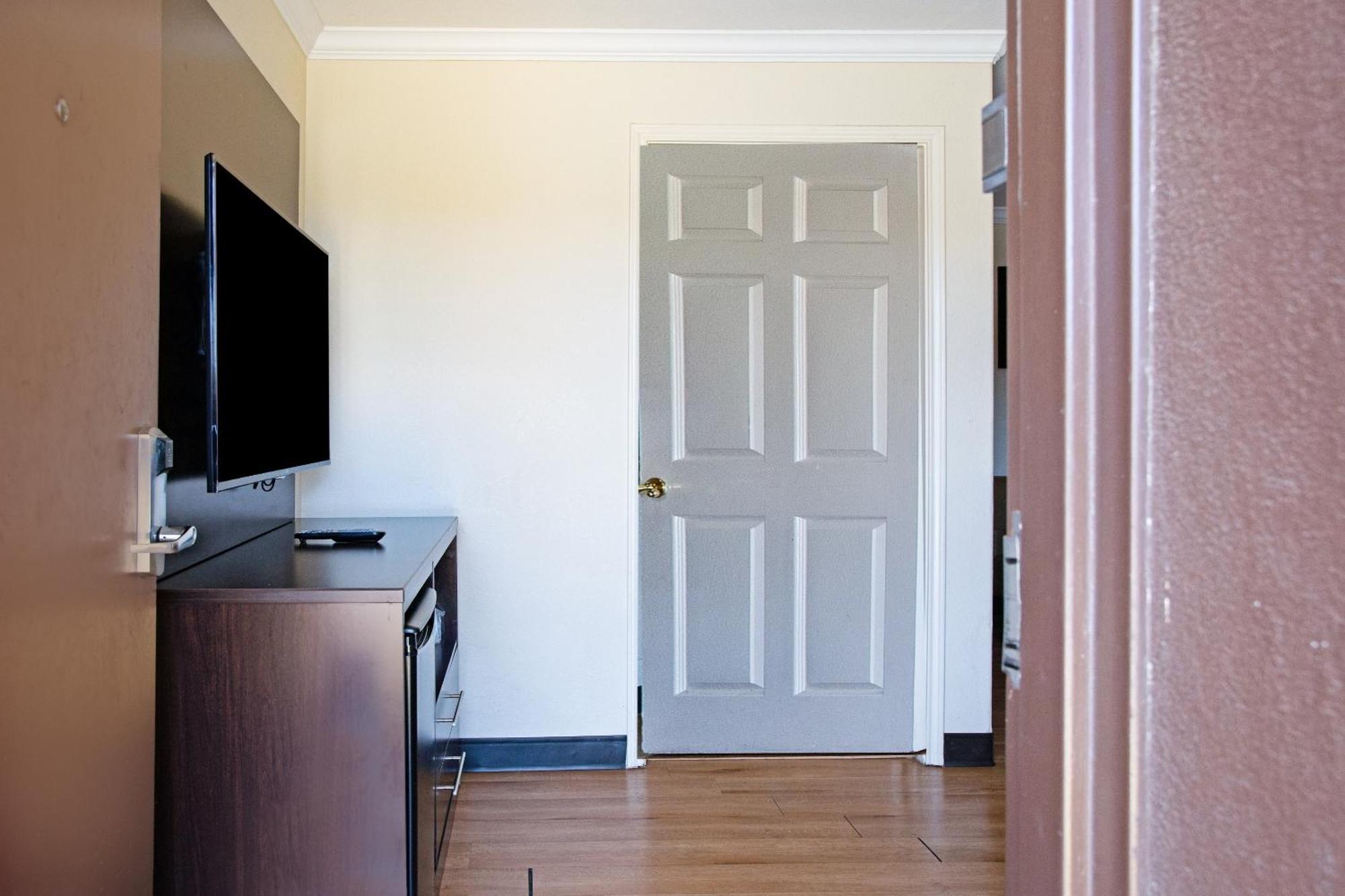 One-Bedroom Suite,1658769172:JPEG